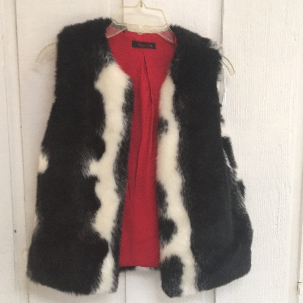 Beautiful faux vest!